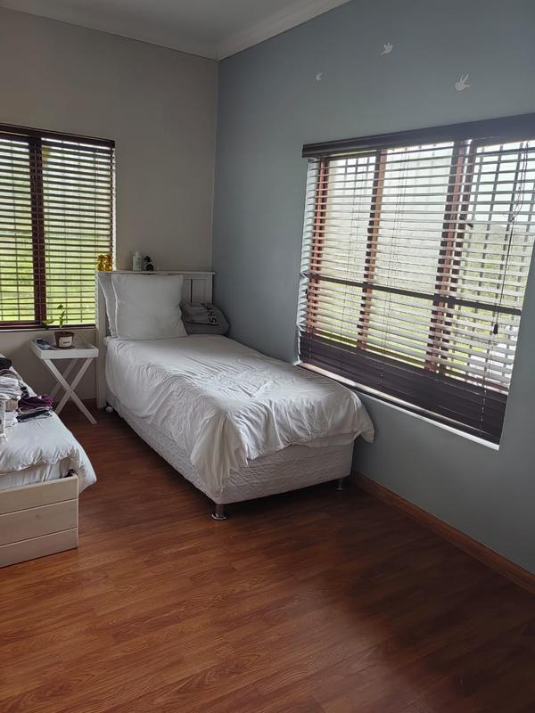 To Let 4 Bedroom Property for Rent in Oatlands North Eastern Cape